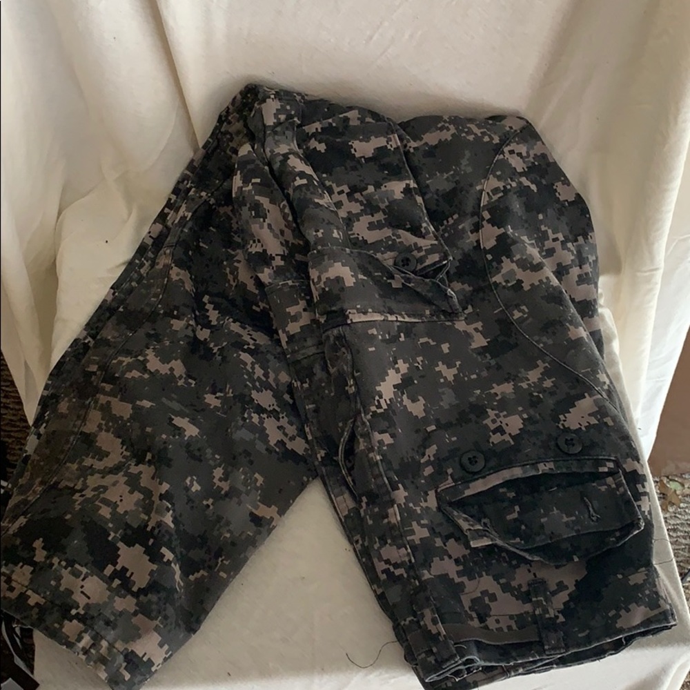 Men’s Dark gray digi-camp Army pants